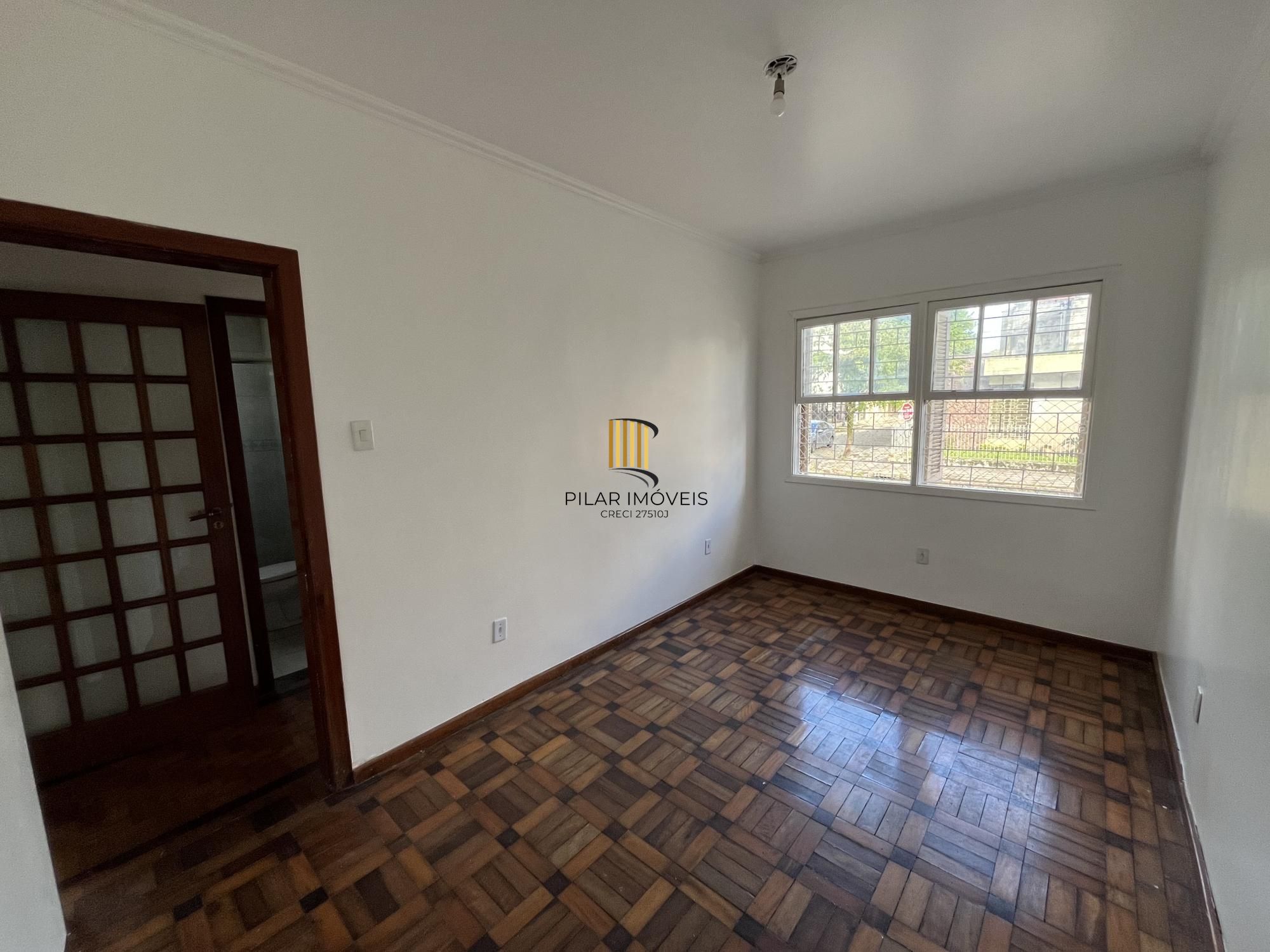Apartamento térreo de 2 quartos no bairro Menino Deus em Porto Alegre