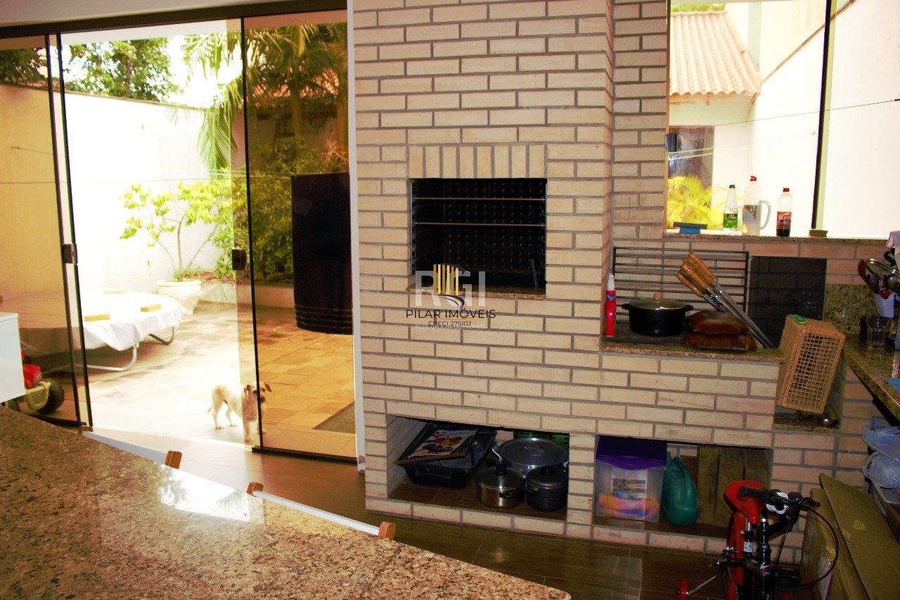 Casa 2 Dormitório(s) Bairro Medianeira