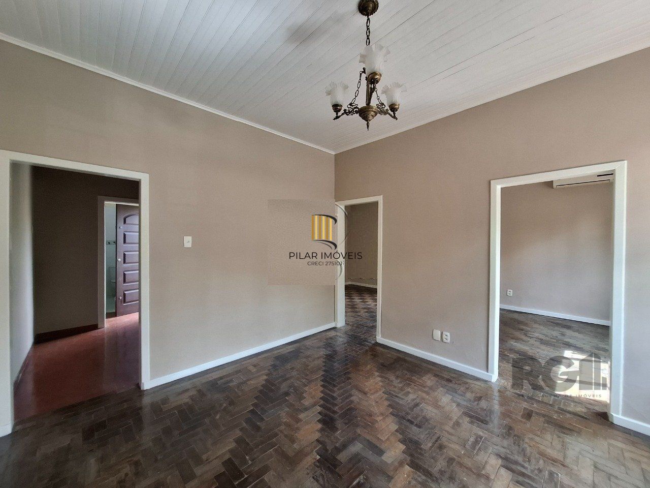 Casa para Venda - 90m², 2 dormitórios, 4 vagas - São Geraldo