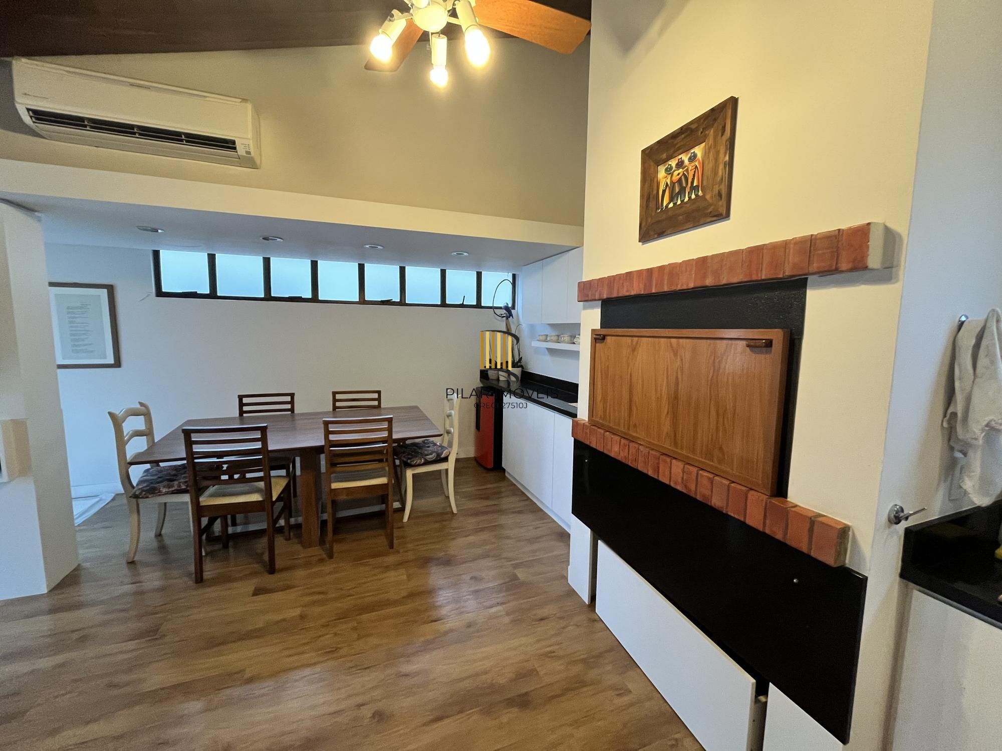 Apartamento de 3 quartos, 2 suítes, 1 americana e 2 vagas no bairro Farroupilha