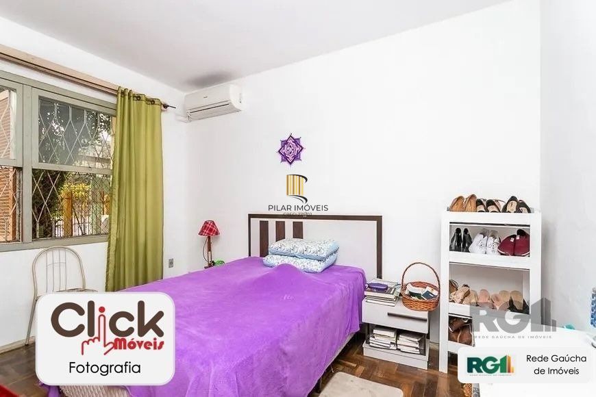 Casa 3 dormitórios, 123,8 m² de área privativa e 2 vaga(s) de garagem. Localizado na Rua/Av. Andaraí, no bairro Passo D Areia em Porto Alegre.
