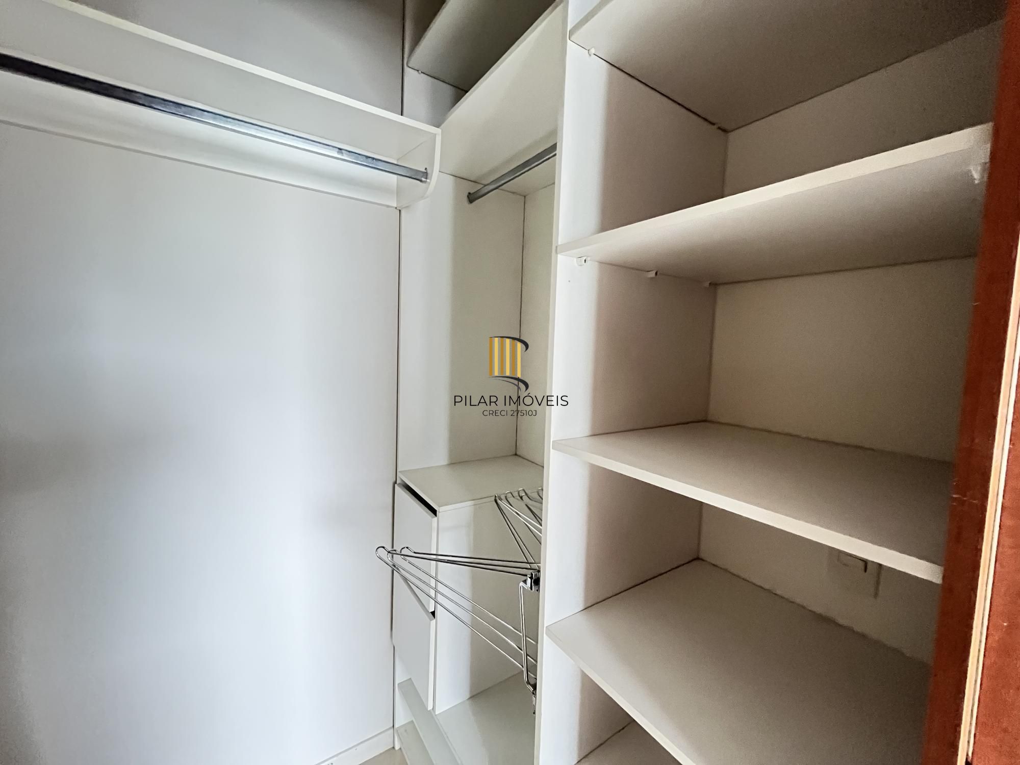 Apartamento de 3 quartos, suíte e 1 vaga de garagem no bairro Jardim Botânico