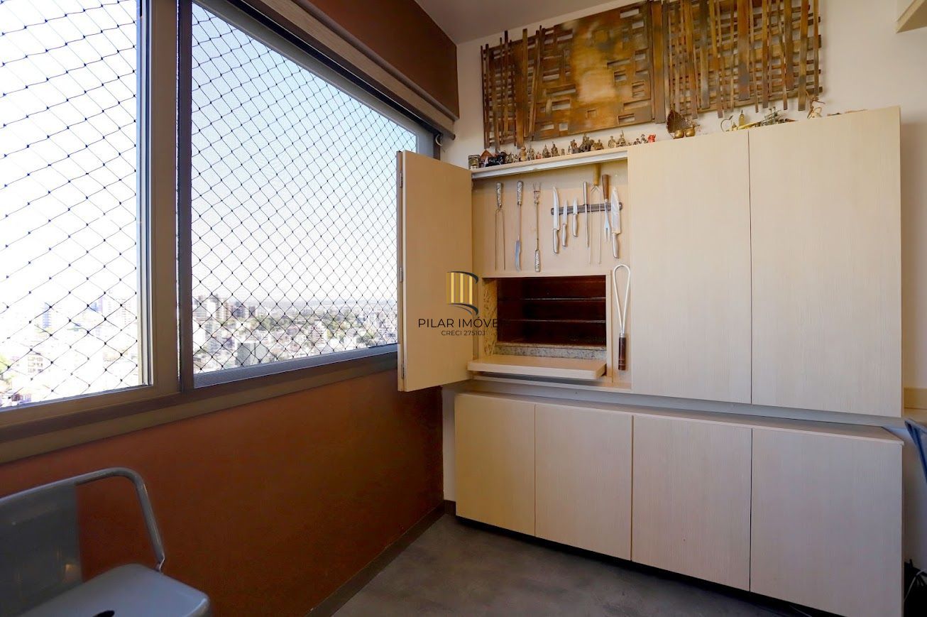 Excelente apartamento de 3 dormitórios sendo 1 suíte e 2 vagas no Higienópolis.