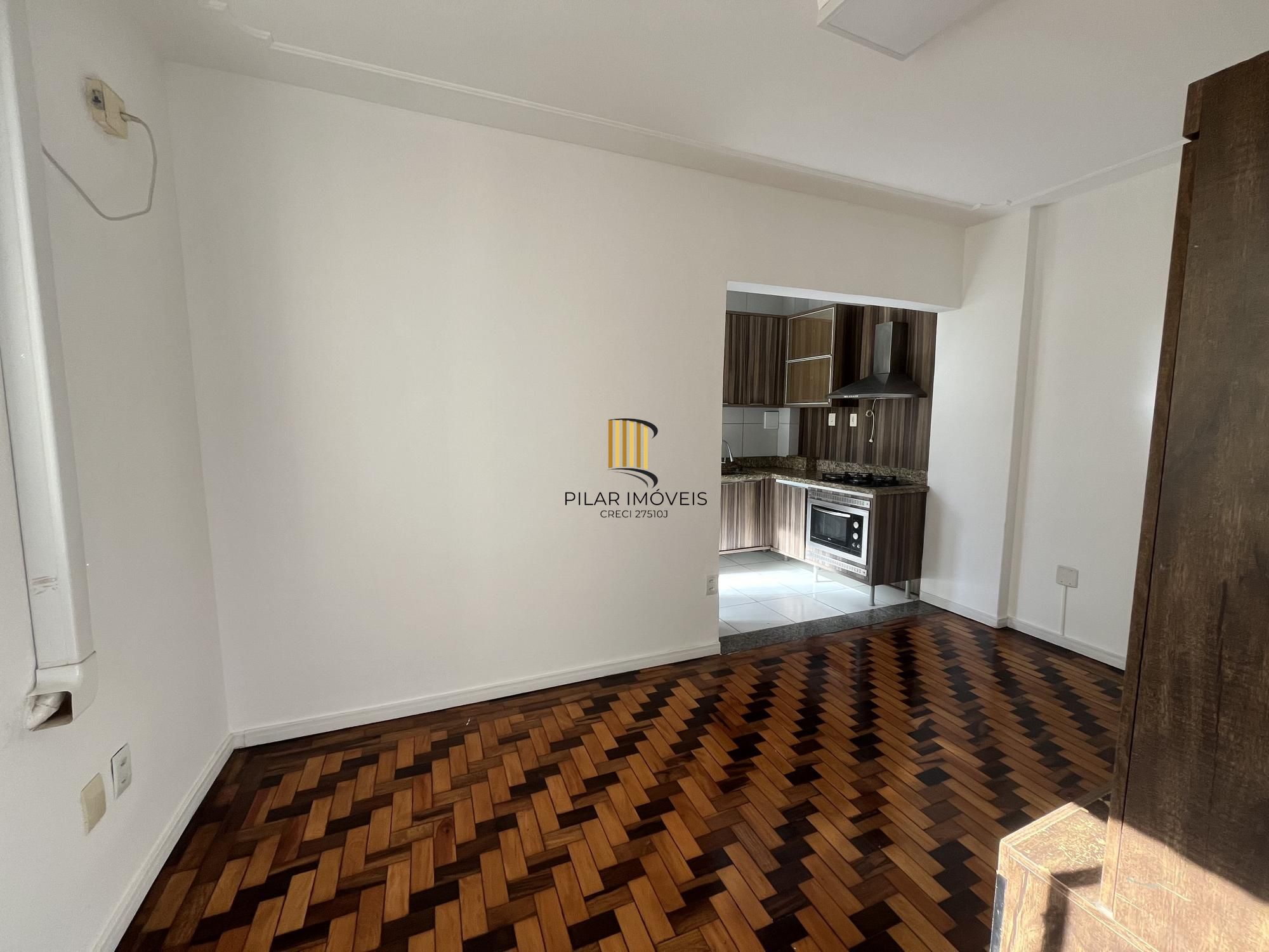 Reformado! Apartamento de 2 quartos no centro de Porto Alegre