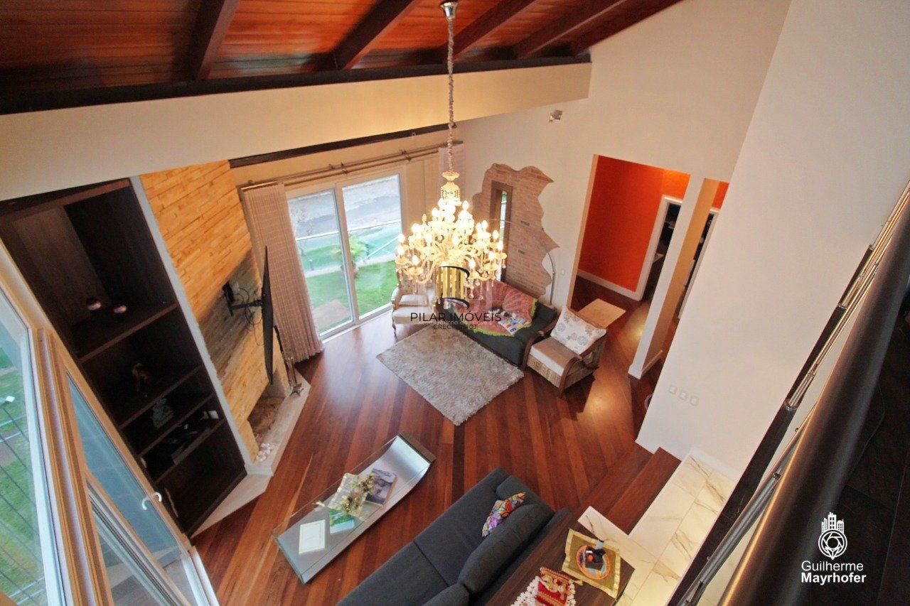 Casa para Venda - 650m², 4 dormitórios, sendo 3 suites, 4 vagas - Chácara das Pedras