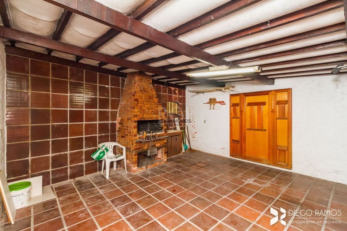 Apartamento para Venda - 111m², 3 dormitórios, sendo 1 suites, 2 vagas - Menino Deus