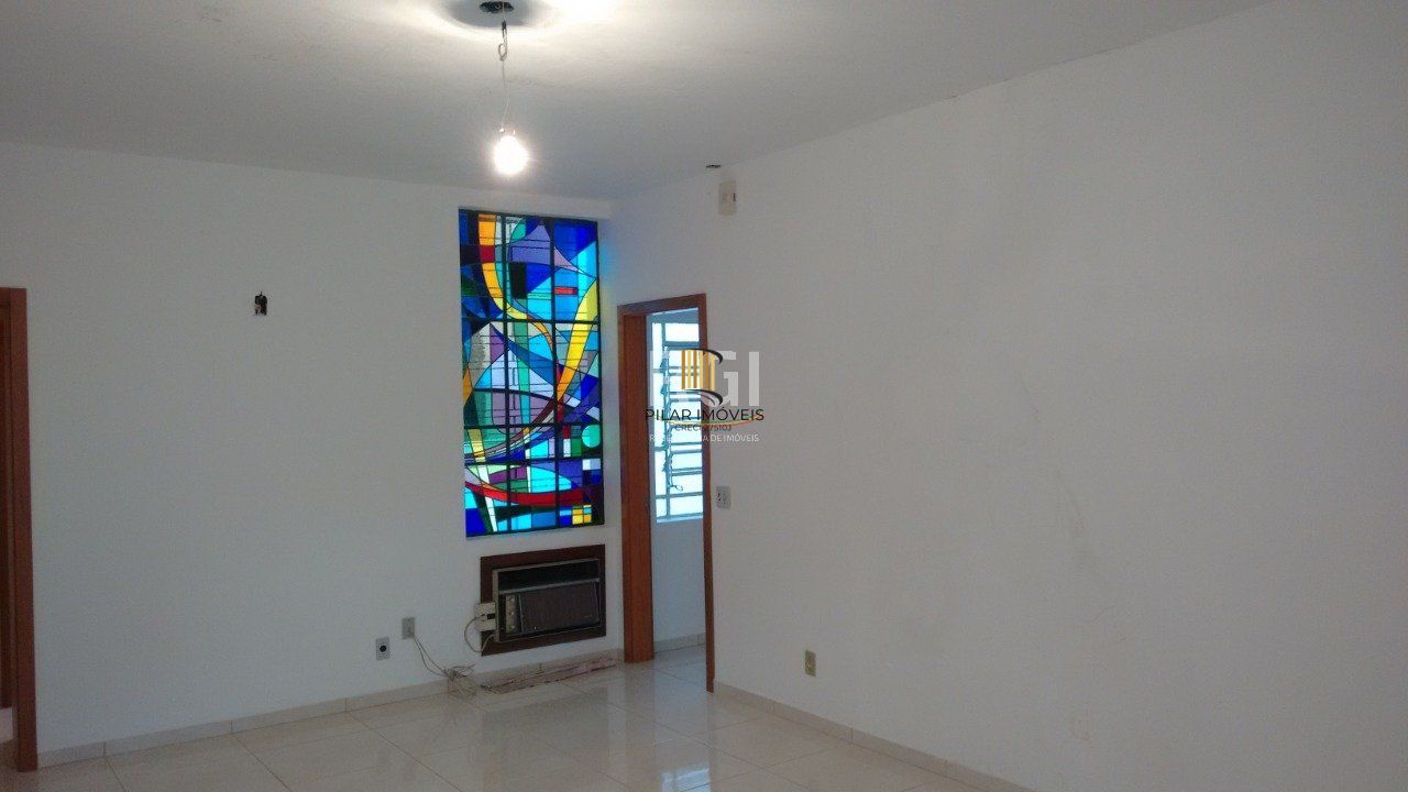 Casa para Venda - 363m², 3 dormitórios, sendo 1 suites, 2 vagas - São João