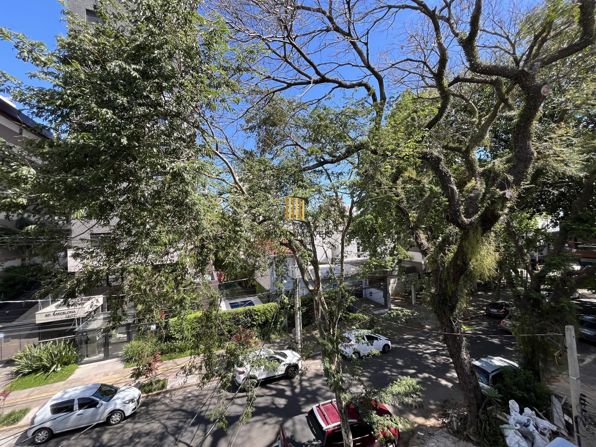 Apartamento de 3 quartos e 2 vagas de garagem no bairro Petrópolis em POA