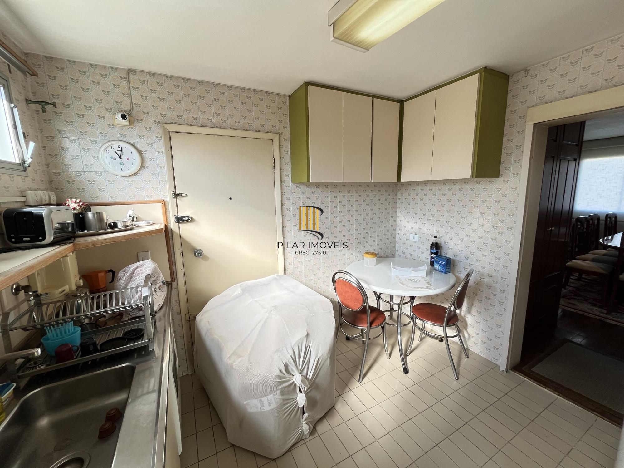 Apartamento de 3 quartos, suíte, dependência de empregada e 2 vagas Bela Vista