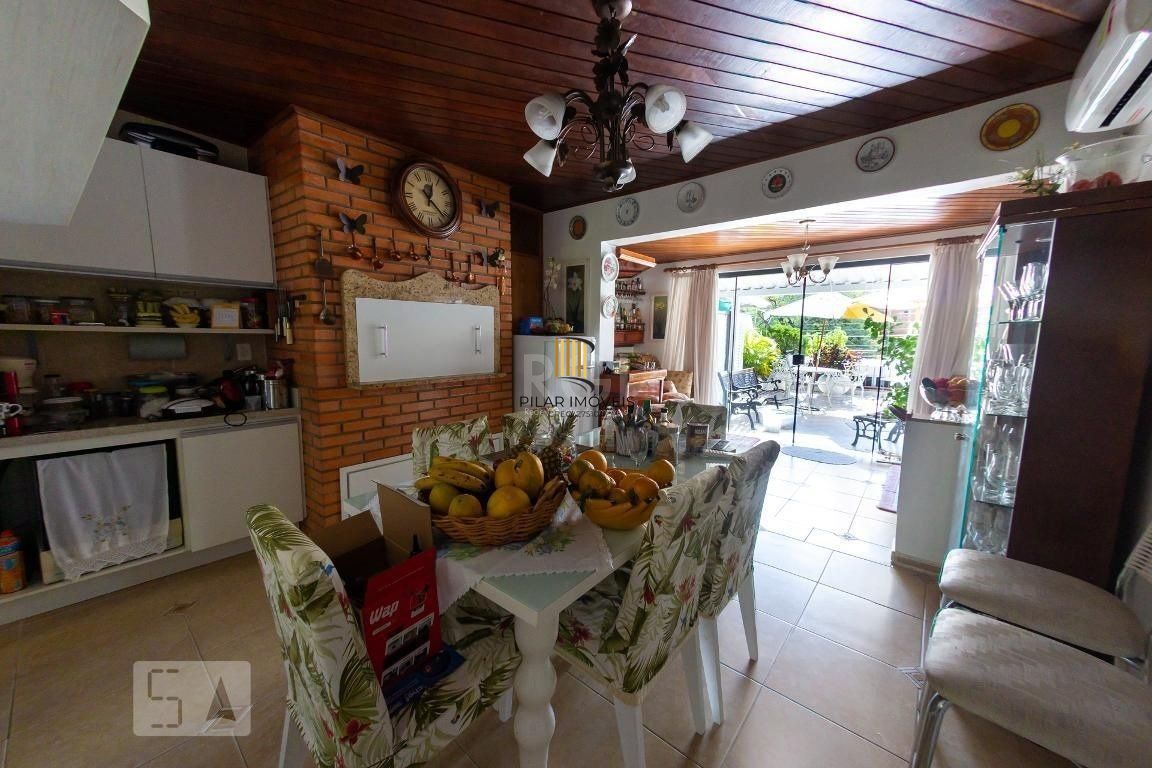 Garden para Venda - 243m², 2 dormitórios, sendo 1 suites, 3 vagas - Menino Deus