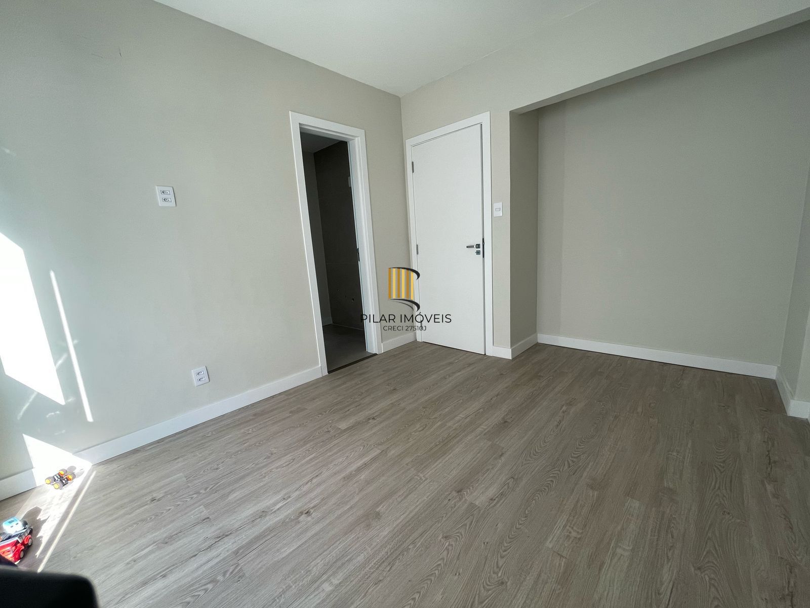 Apartamento de 3 quartos, suíte e 1 vaga de garagem no bairro Petrópolis em POA