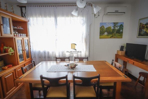 Casa 3 dorms  2 vagas Chácara das Pedras em Porto Alegre-RS