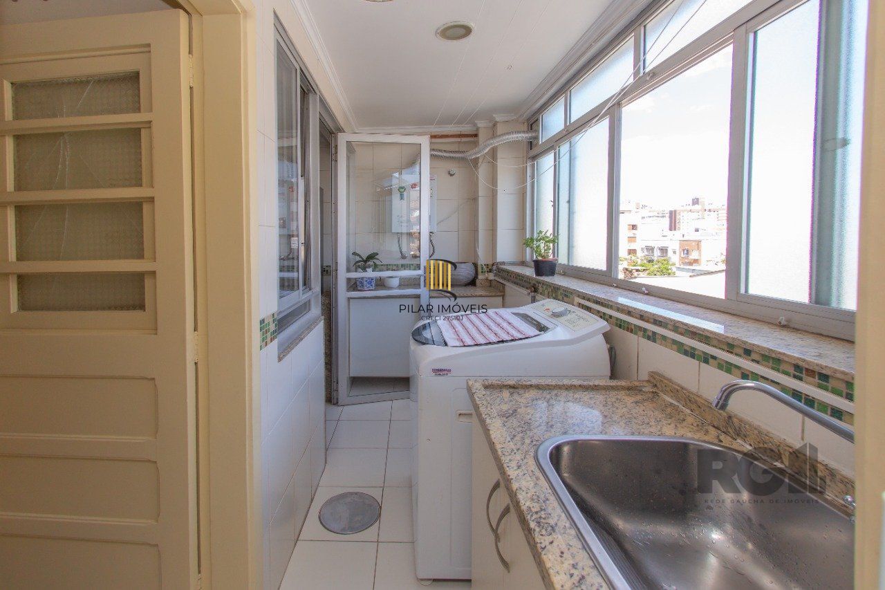 Apartamento Amplo e Bem Localizado - 3 Dormitórios, Suíte e Vaga Escriturada