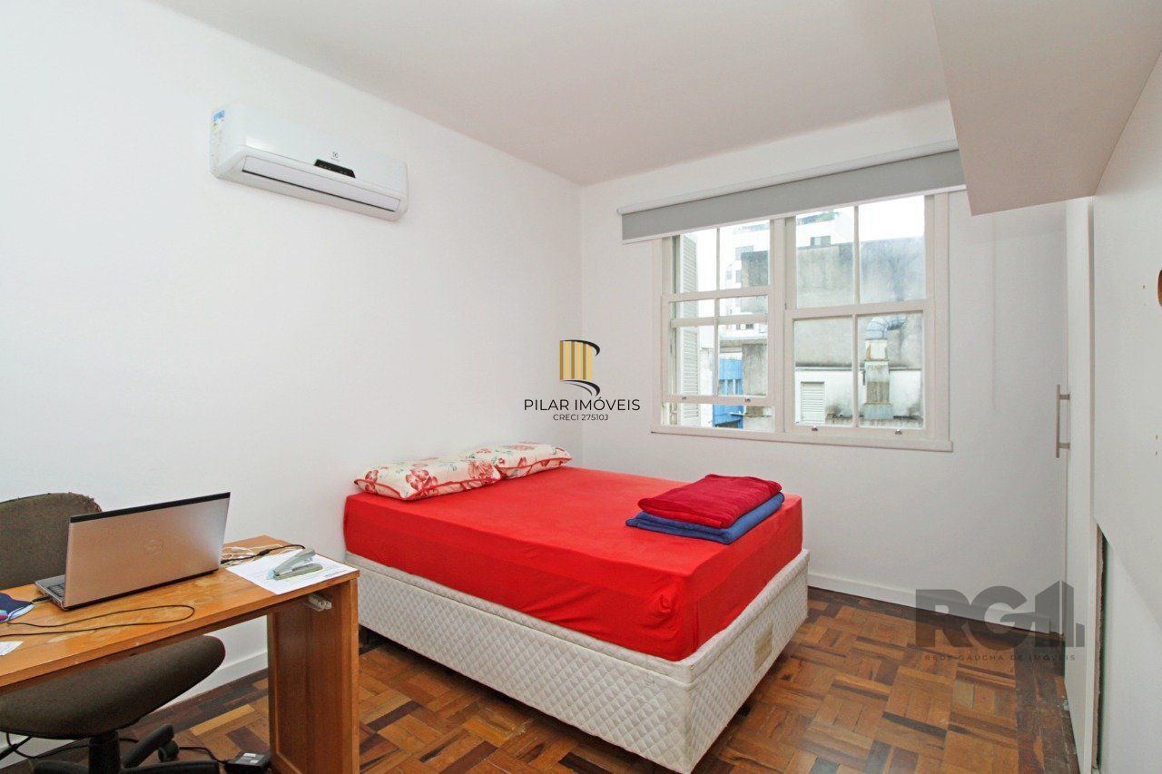 Apartamento para Venda - 68m², 2 dormitórios, sendo 1 suites, Cidade Baixa