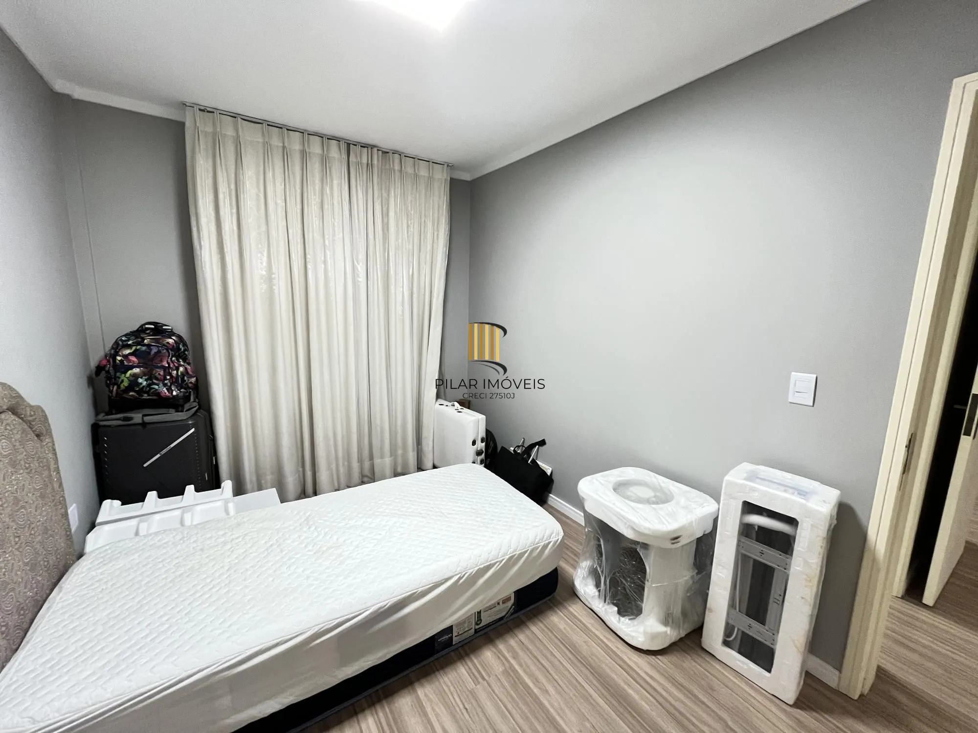 Apartamento de 2 quartos, churrasqueira e vaga no bairro Bom Fim em Porto Alegre