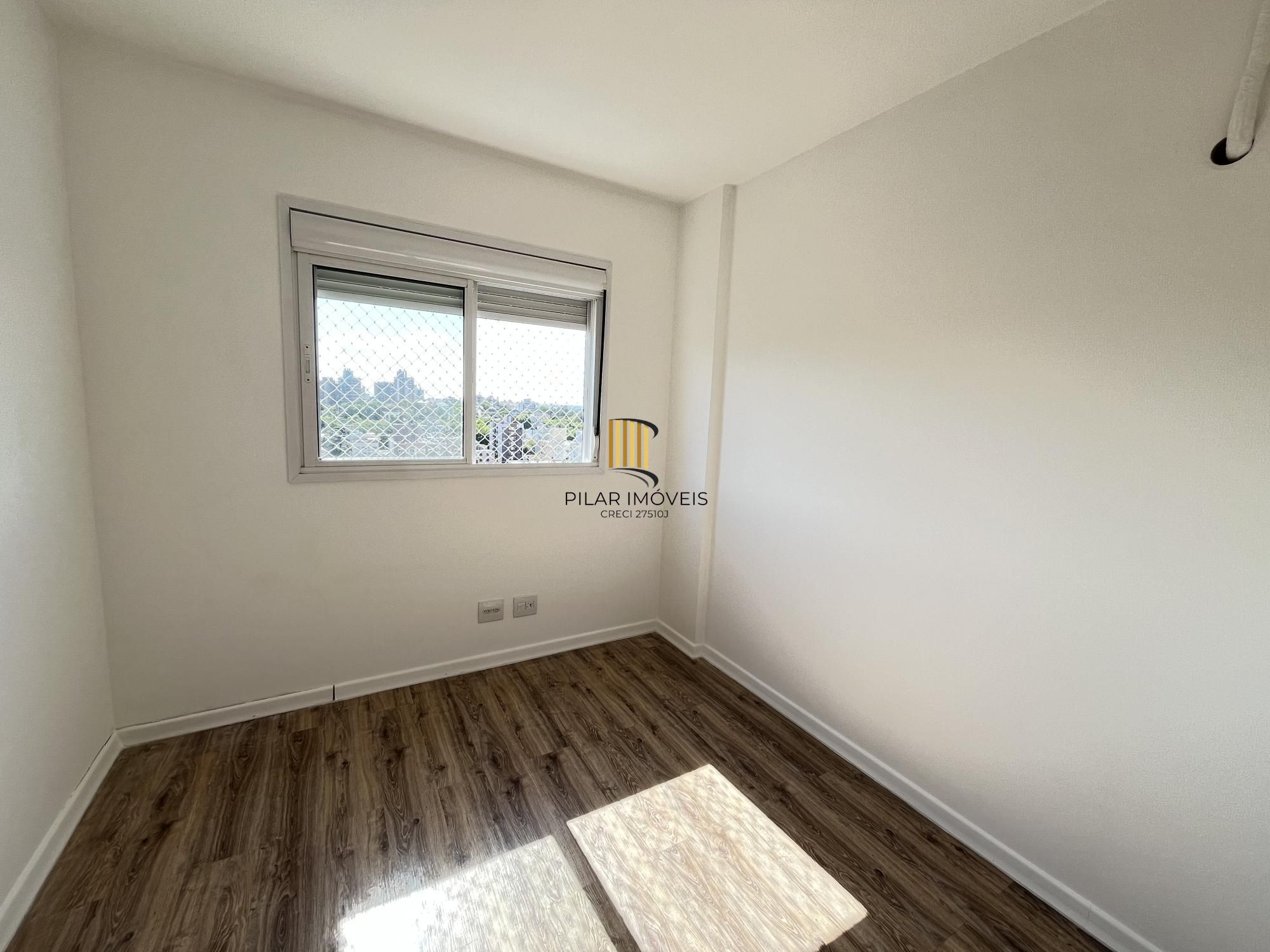 Apartamento de 2 dormitórios, suíte e 1 vaga de garagem no bairro Passo da Areia