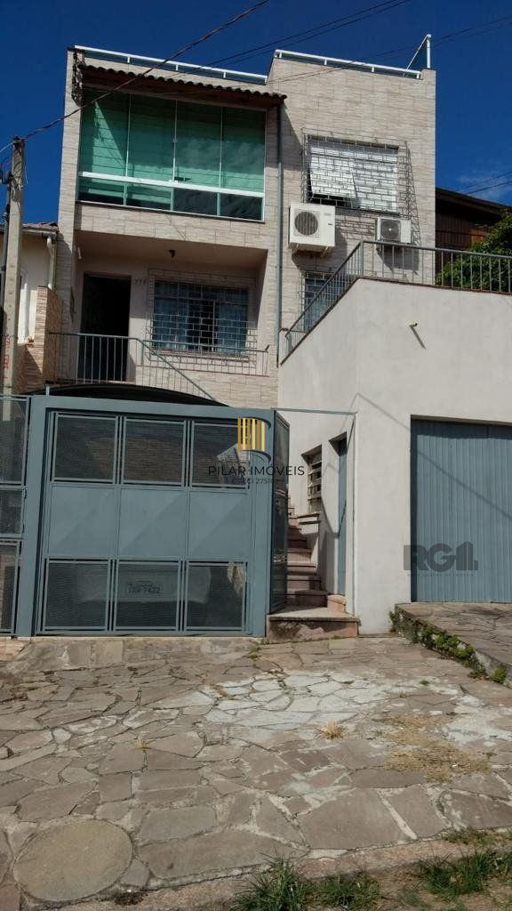 Apartamento 2 dormitórios no bairro Azenha