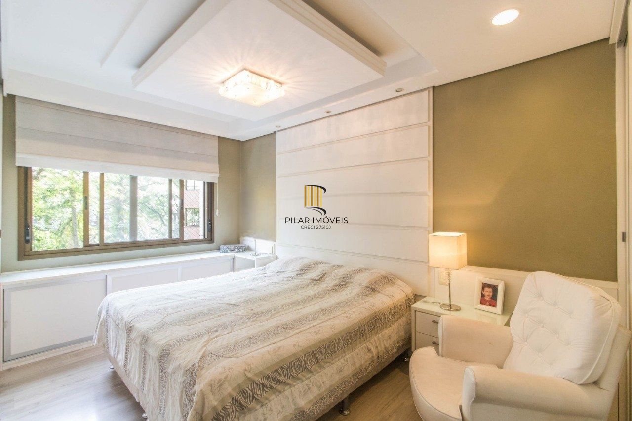 Apartamento com 3 suítes e 3 vagas de garagem no bairro Rio Branco em POA/RS