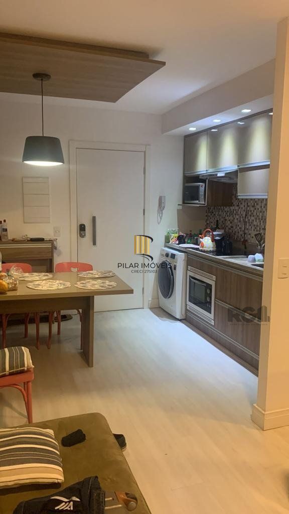 Loft  mobiliado, com 38,69 privativo com 1 box perto da  PUC-RS no bairro Jardim Botânico em Porto Alegre.