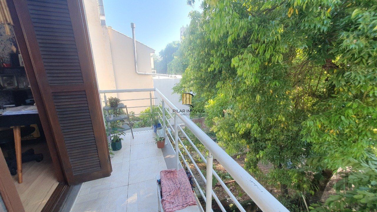 Casa 3 dormitórios no bairro Bom Jesus