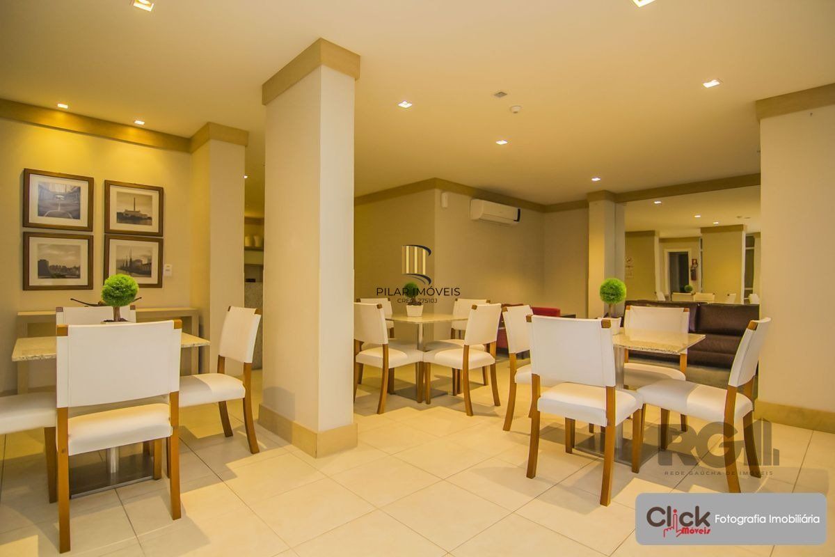 Vende Excelente Apartamento no Bairro Passo da Areia - Porto Alegre