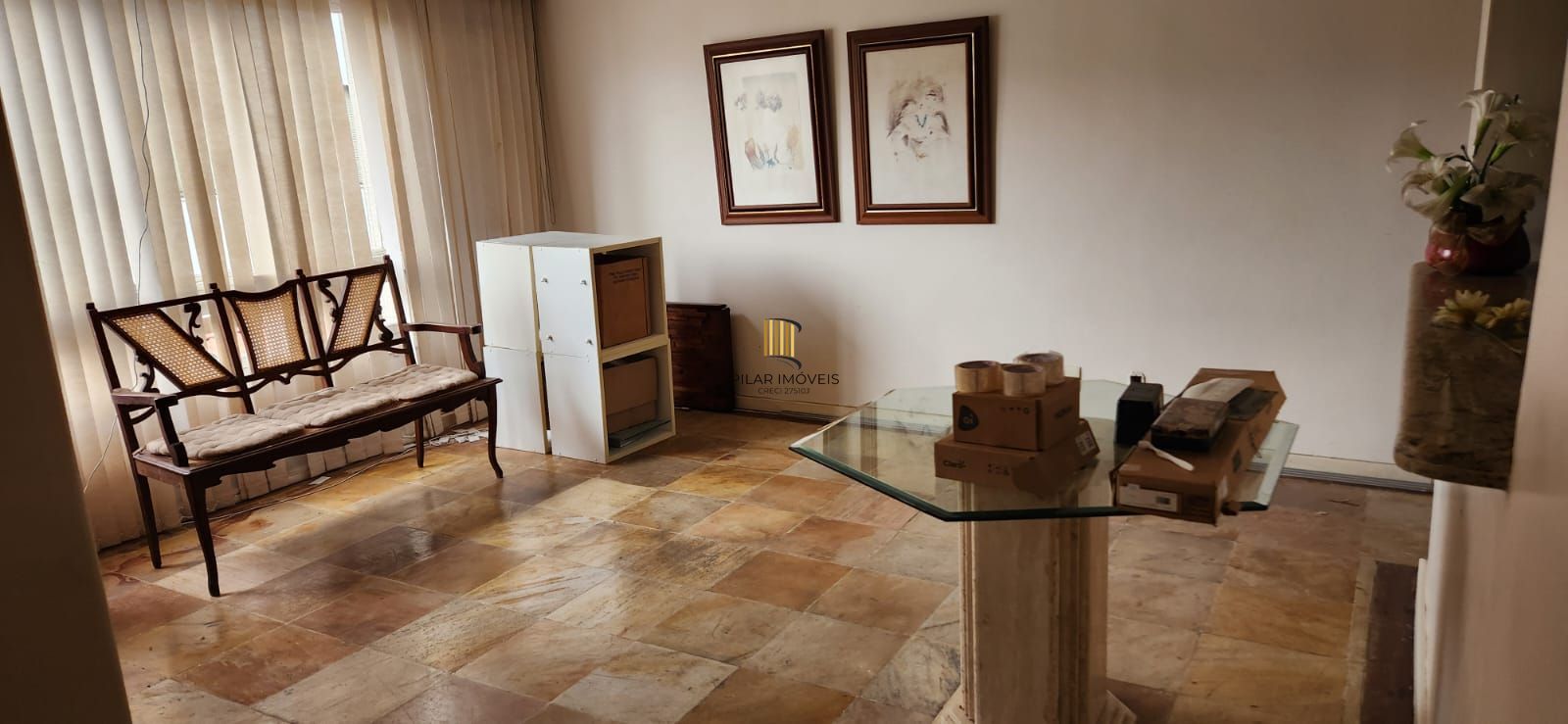 Apartamento de 3 quartos, suíte 1 vaga de garagem bairro Santana em Porto Alegre