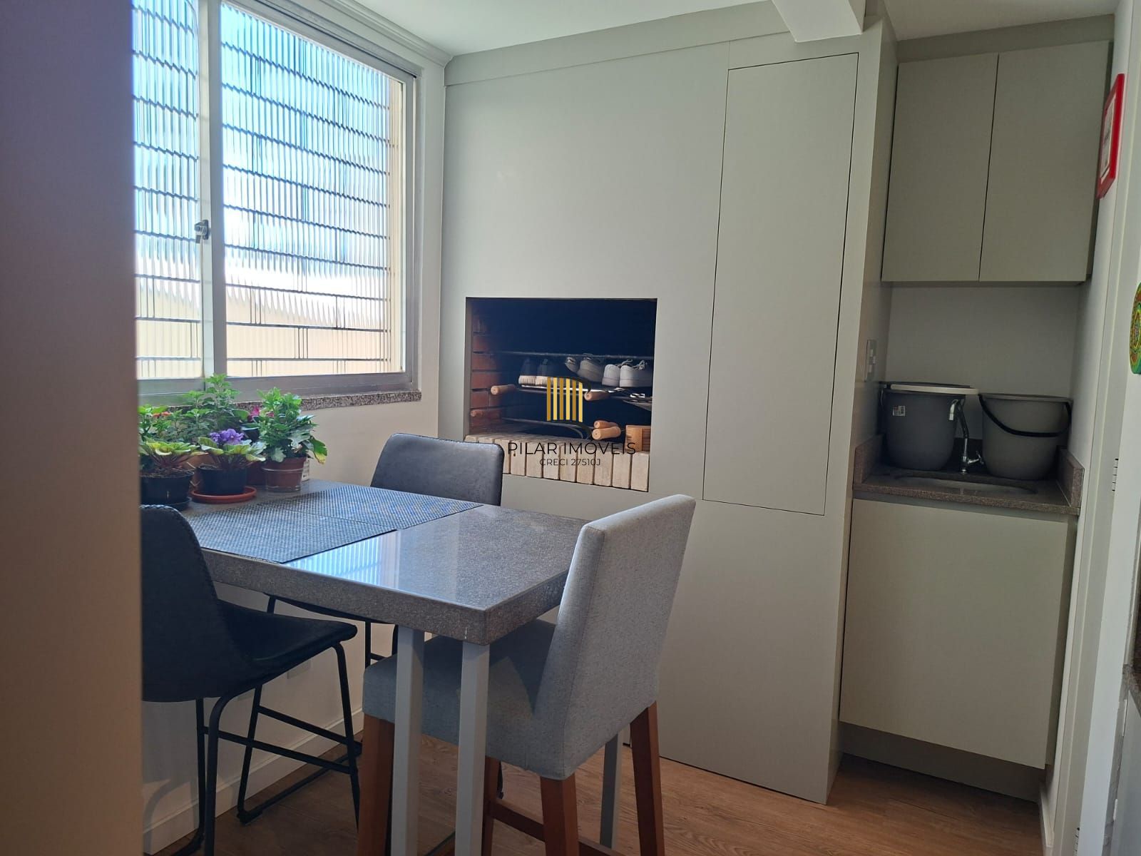 Apartamento 2 dormitórios no bairro Santana