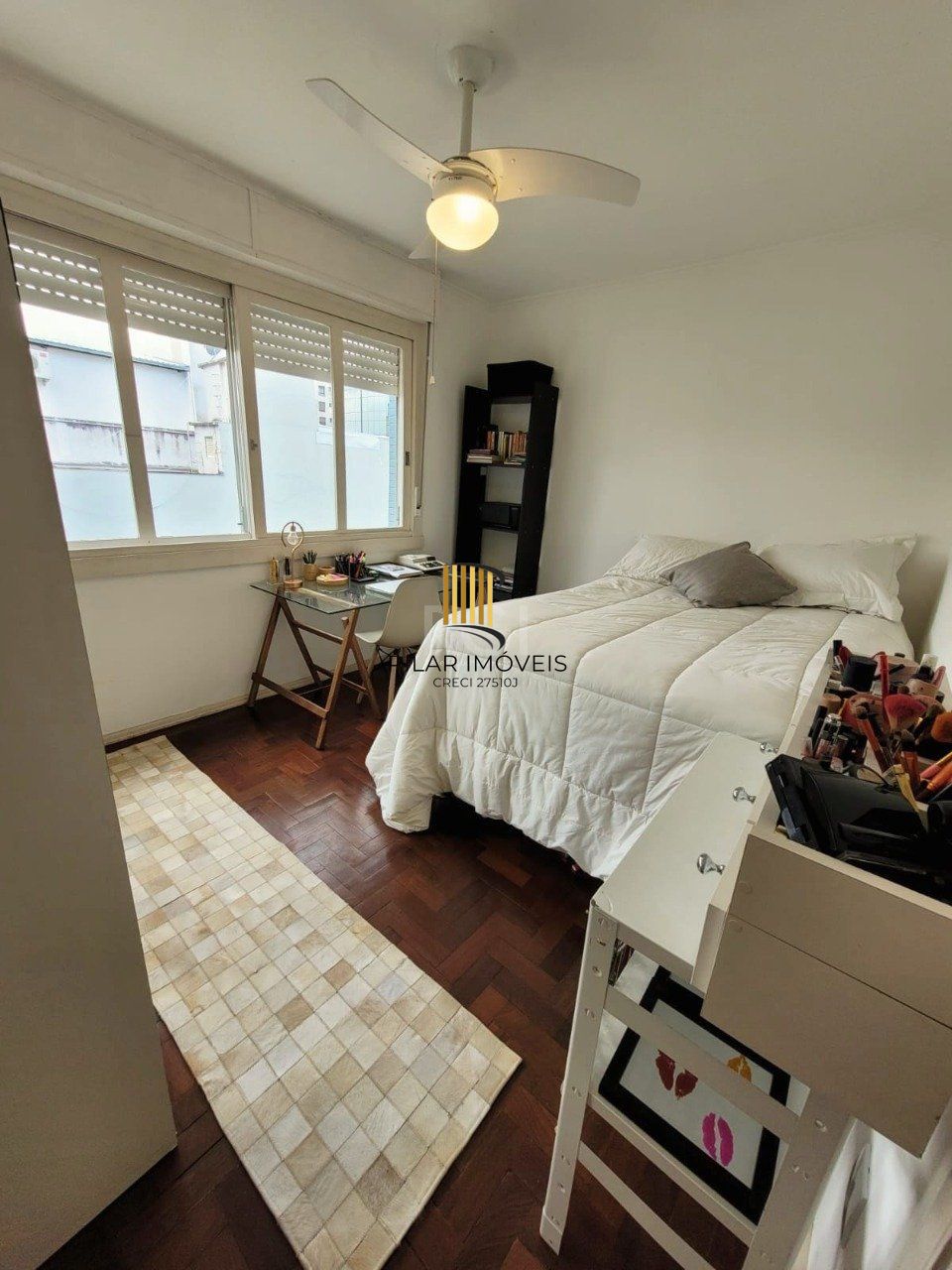 Apartamento para Venda - 100m², 2 dormitórios, 1 vaga - Menino Deus