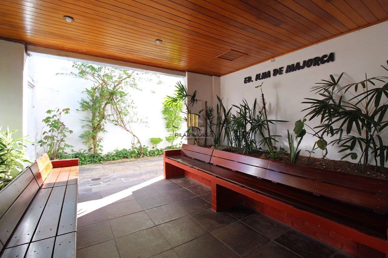 Apartamento para Venda - 100m², 2 dormitórios, 1 vaga - Menino Deus