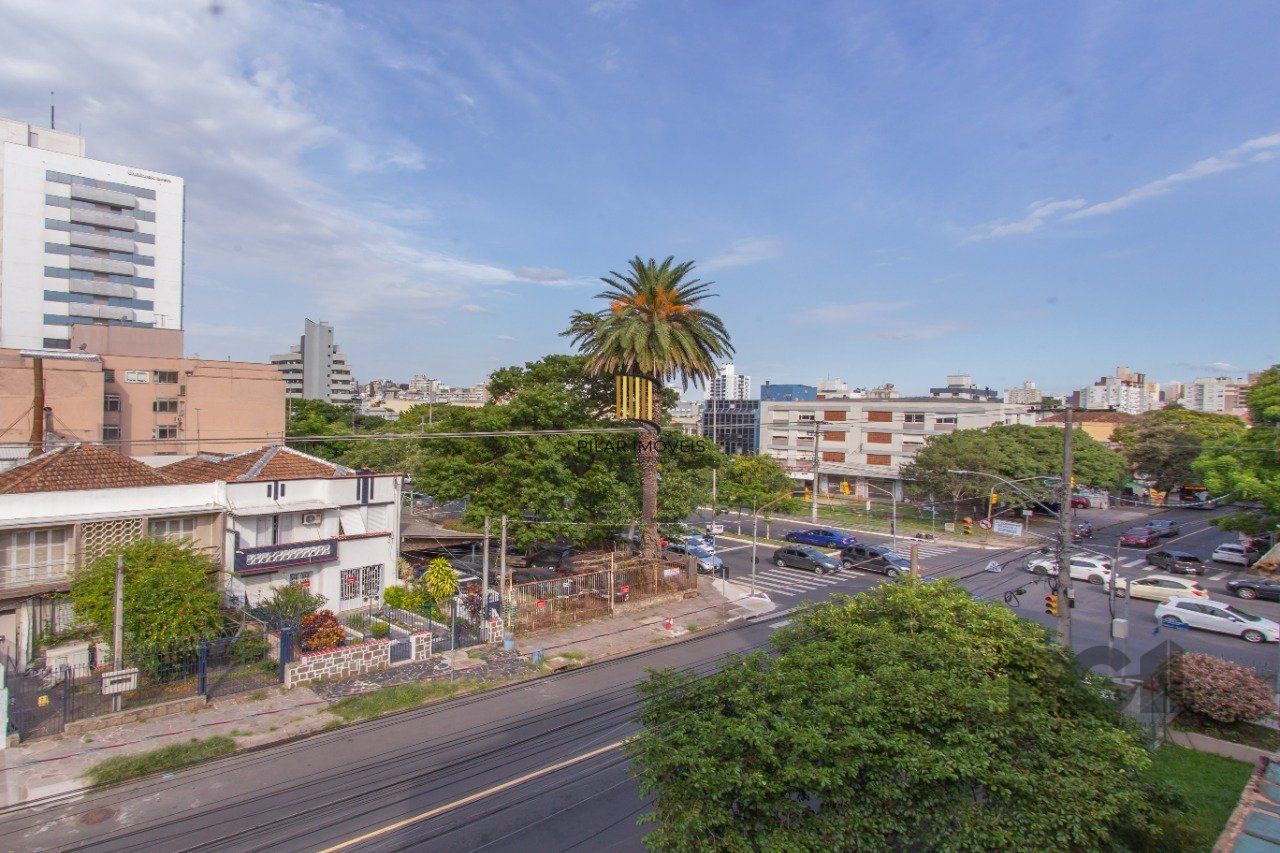 Apartamento 2 dormitórios no bairro Farroupilha