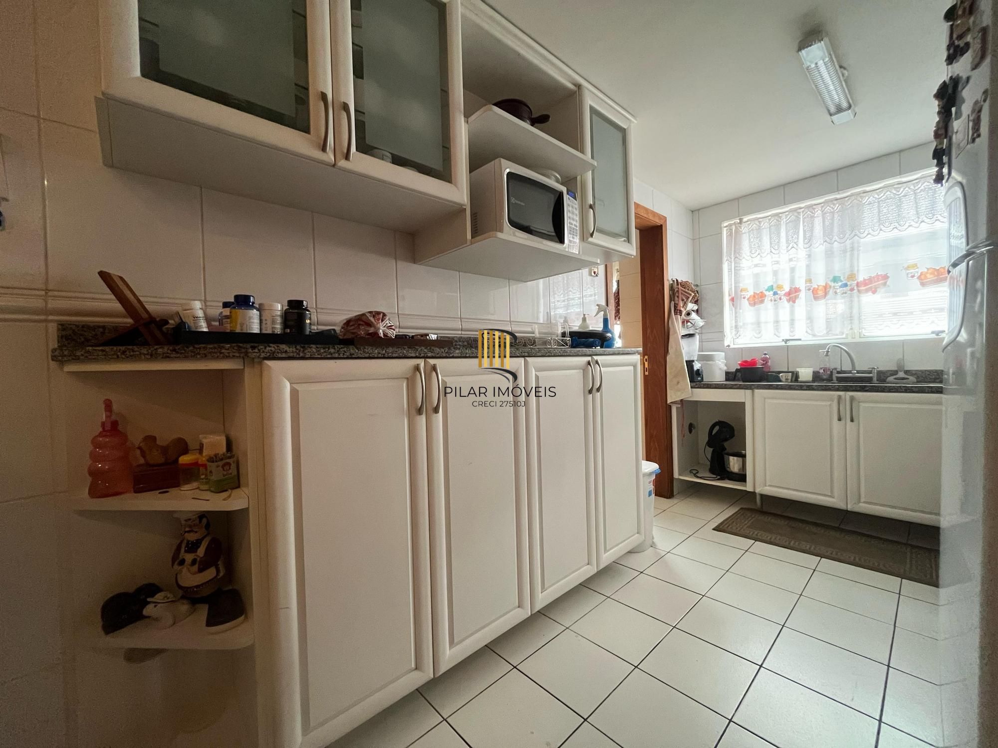 Apartamento 3 quartos, suíte, sacada, lareira, churrasqueira, 2 vagas de garagem