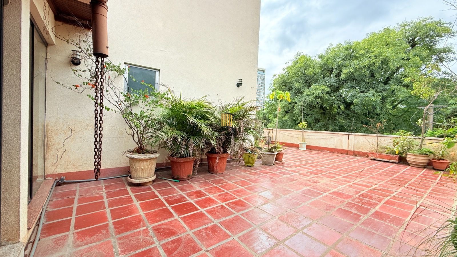 Apartamento de 2 quartos e 2 vagas de garagem no bairro Santana
