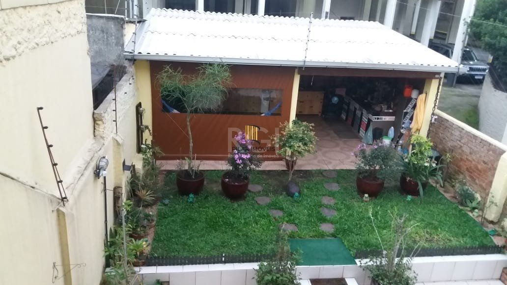 Casa para Venda - 300m², 5 dormitórios, sendo 1 suites, Bela Vista