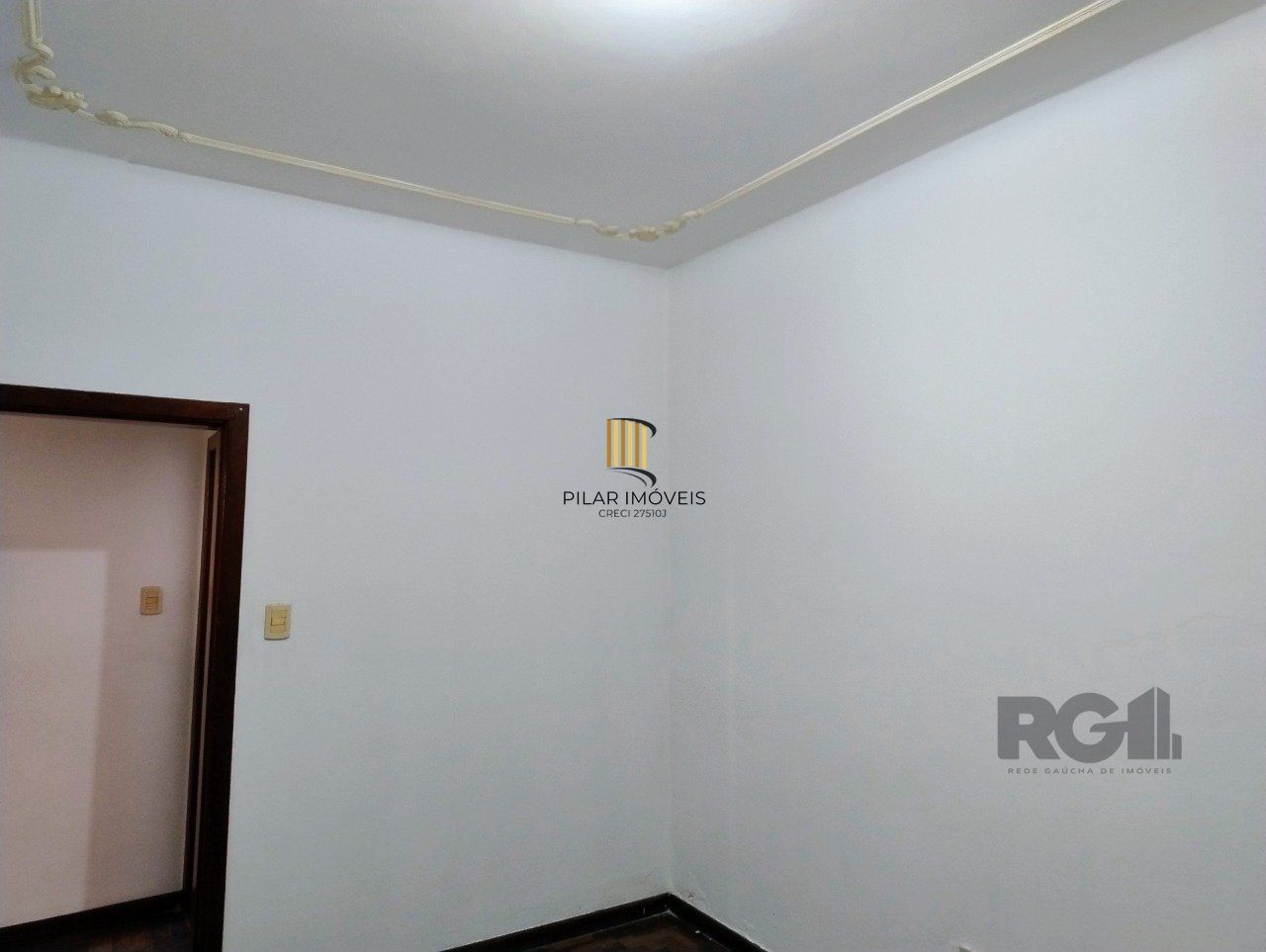 Apartamento de 2 dormitórios no bairro Cidade Baixa em Porto Alegre.