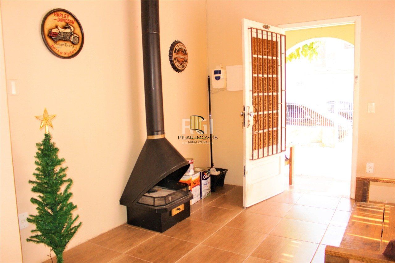 Casa para Venda - 160m², 3 dormitórios, 1 vaga - Boa Vista