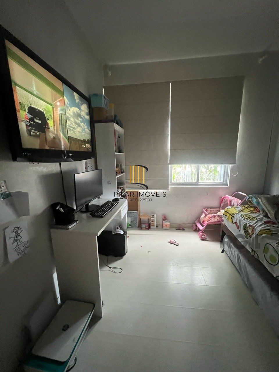 Apartamento de dois quartos no bairro Jardim Botânico em Porto Alegre.