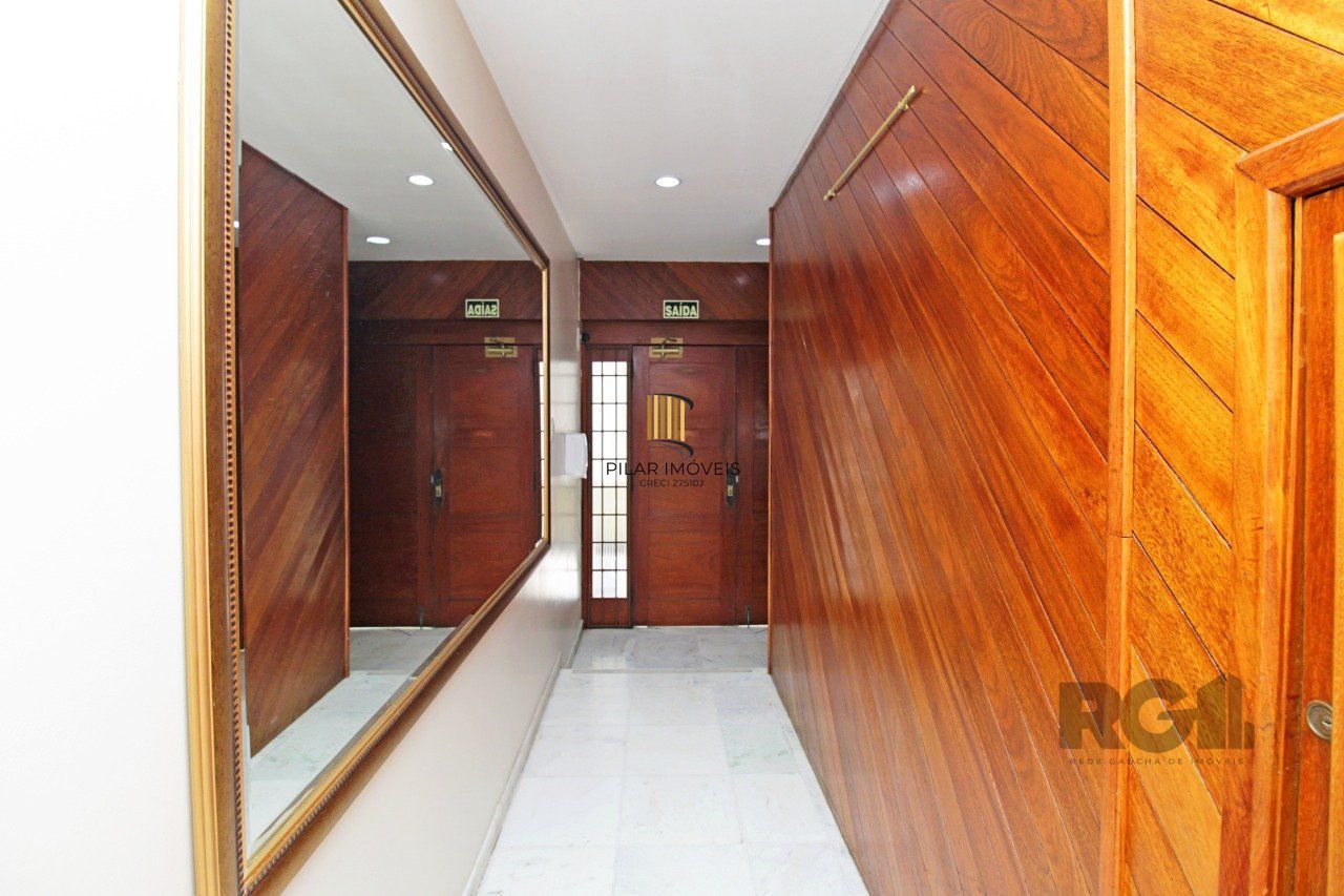 Venda Apartamento de três dormitórios, 01 vaga de garagem, com elevador