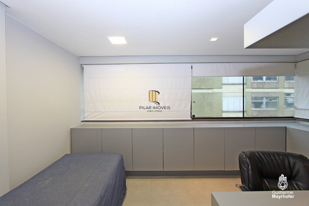 Cobertura para Venda - 327m², 3 dormitórios, sendo 3 suites, 5 vagas - Petrópolis