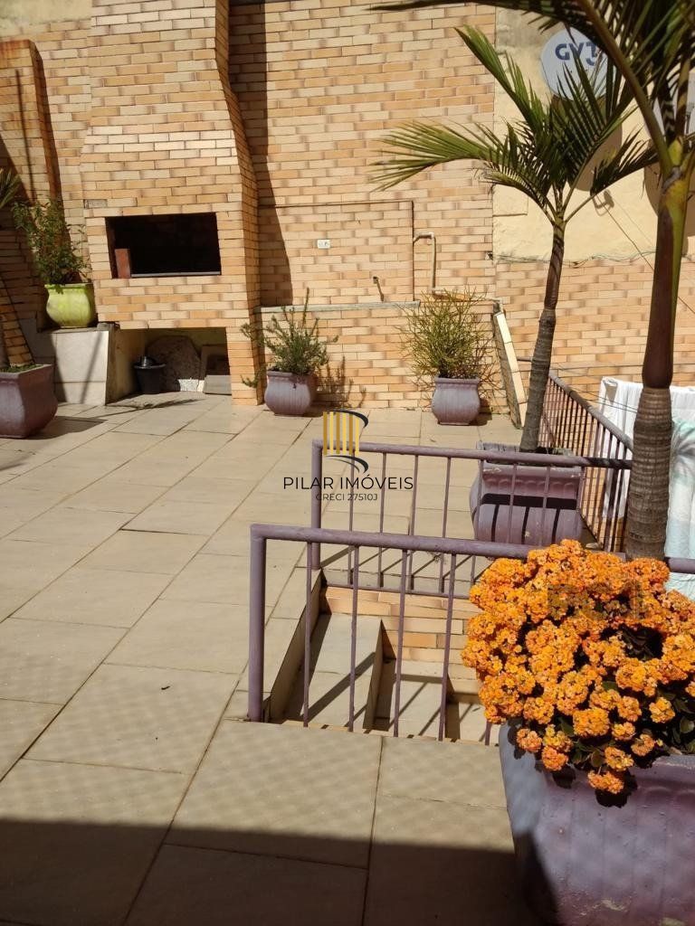 Apartamento 2 dormitórios no bairro Azenha