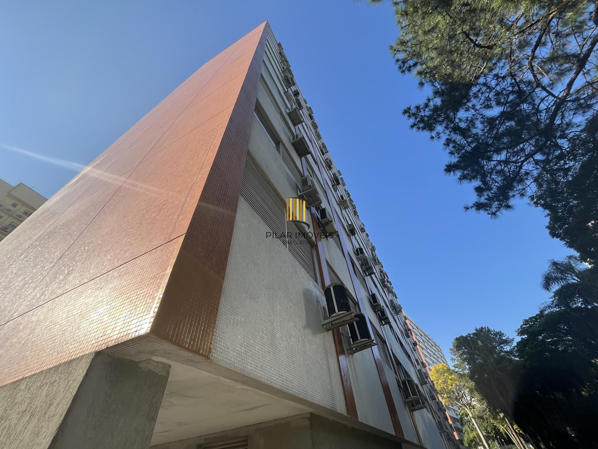 Apartamento de 3 quartos, suíte, dependência de empregada e 2 vagas Bela Vista