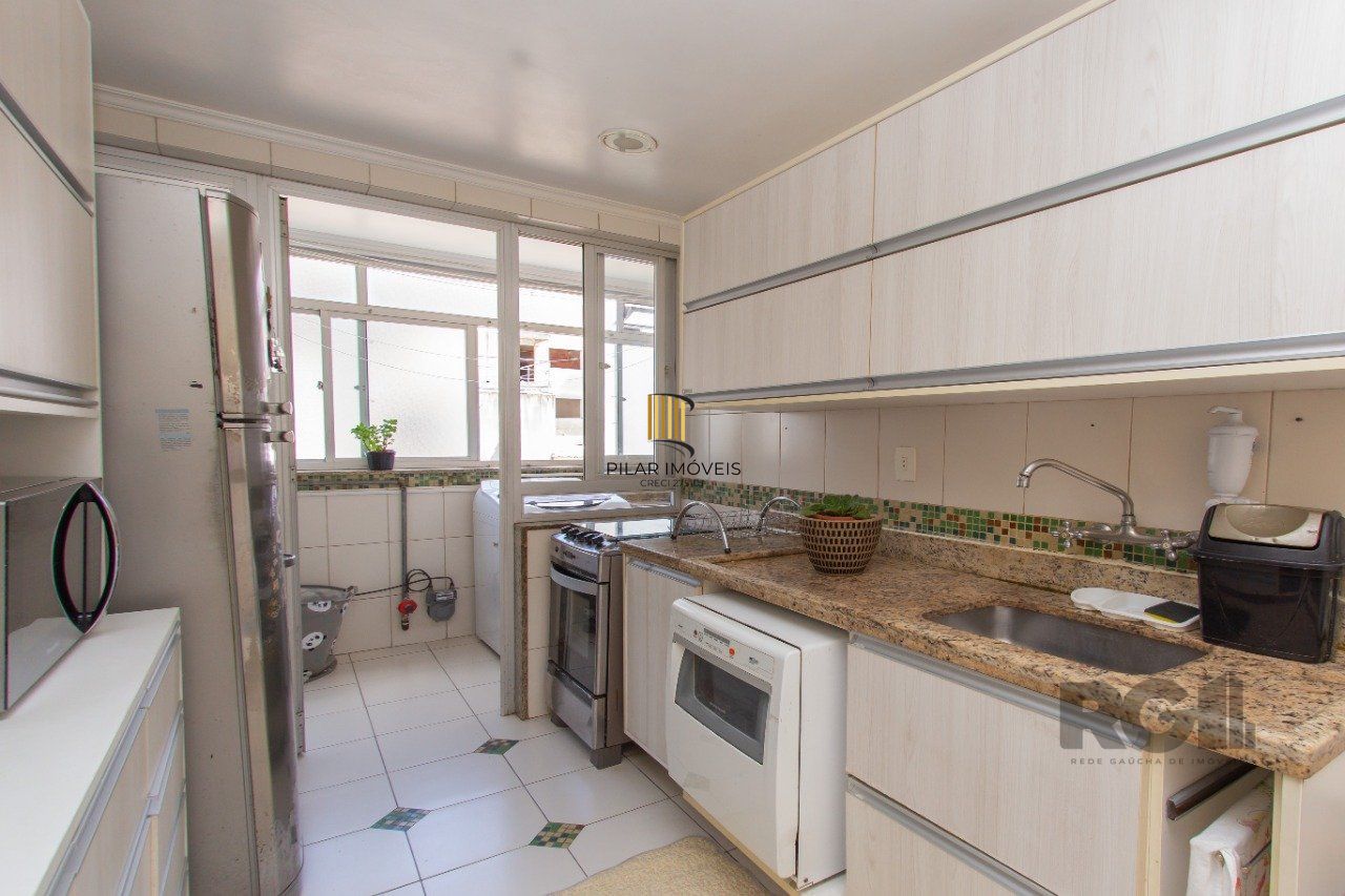 Apartamento Amplo e Bem Localizado - 3 Dormitórios, Suíte e Vaga Escriturada