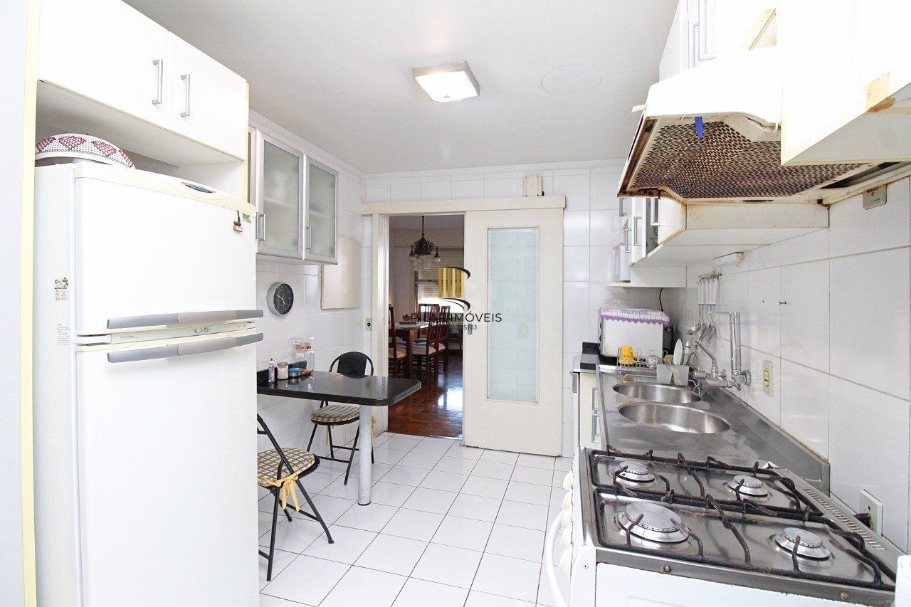 Apartamento de 3 dormitórios e 1 suíte no Centro Histórico de Porto Alegre