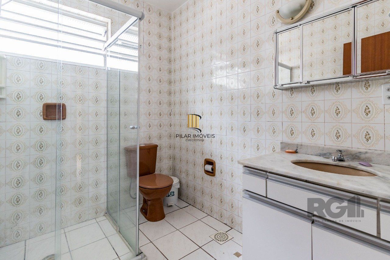 Vende Apartamento de 3 dormitórios no Bairro Jardim Botânico - Porto Alegre!