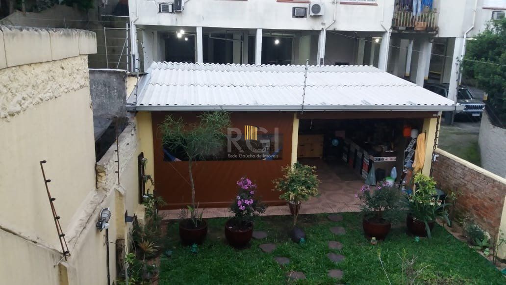 Casa para Venda - 300m², 5 dormitórios, sendo 1 suites, Bela Vista