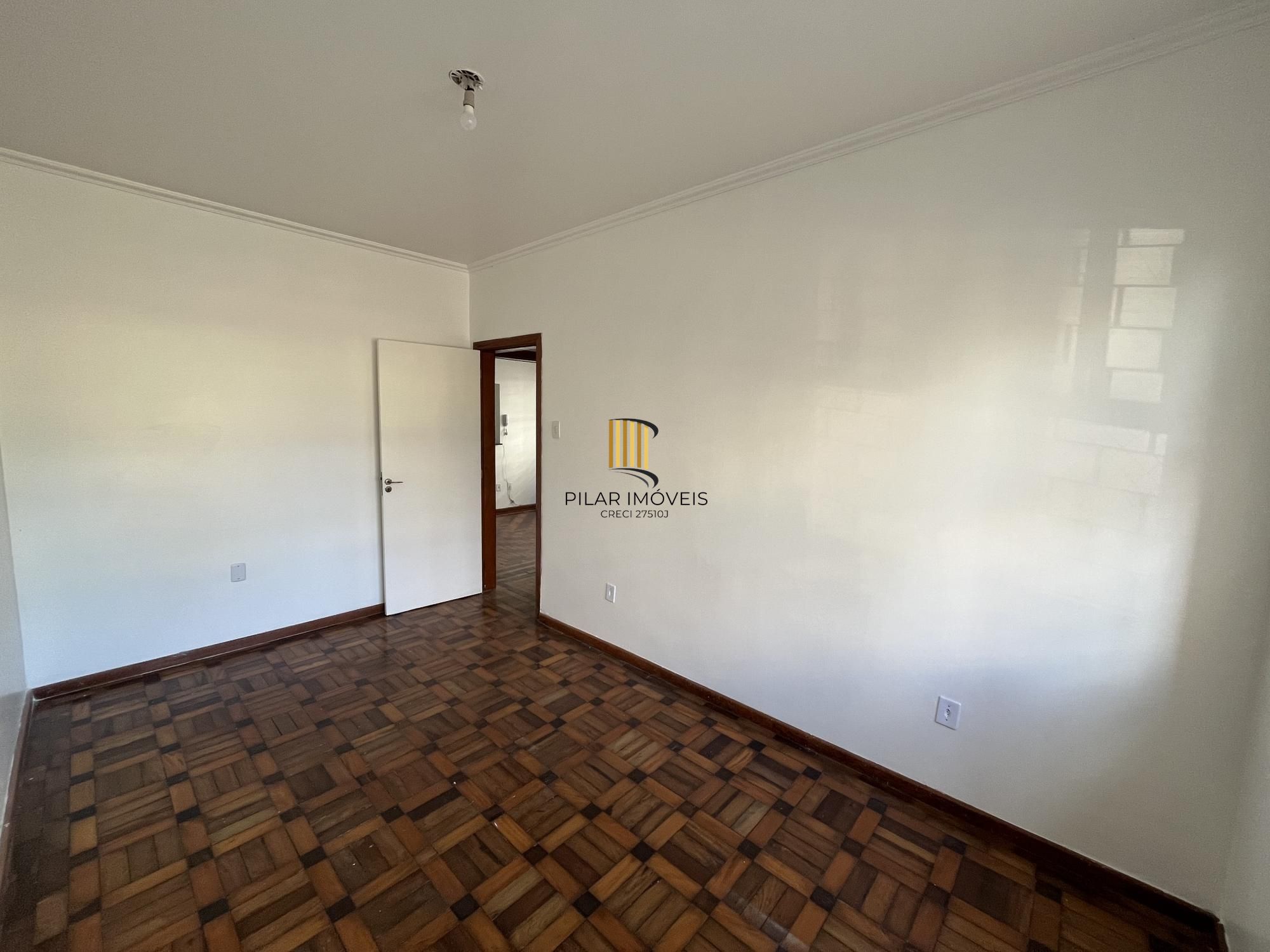 Apartamento térreo de 2 quartos no bairro Menino Deus em Porto Alegre