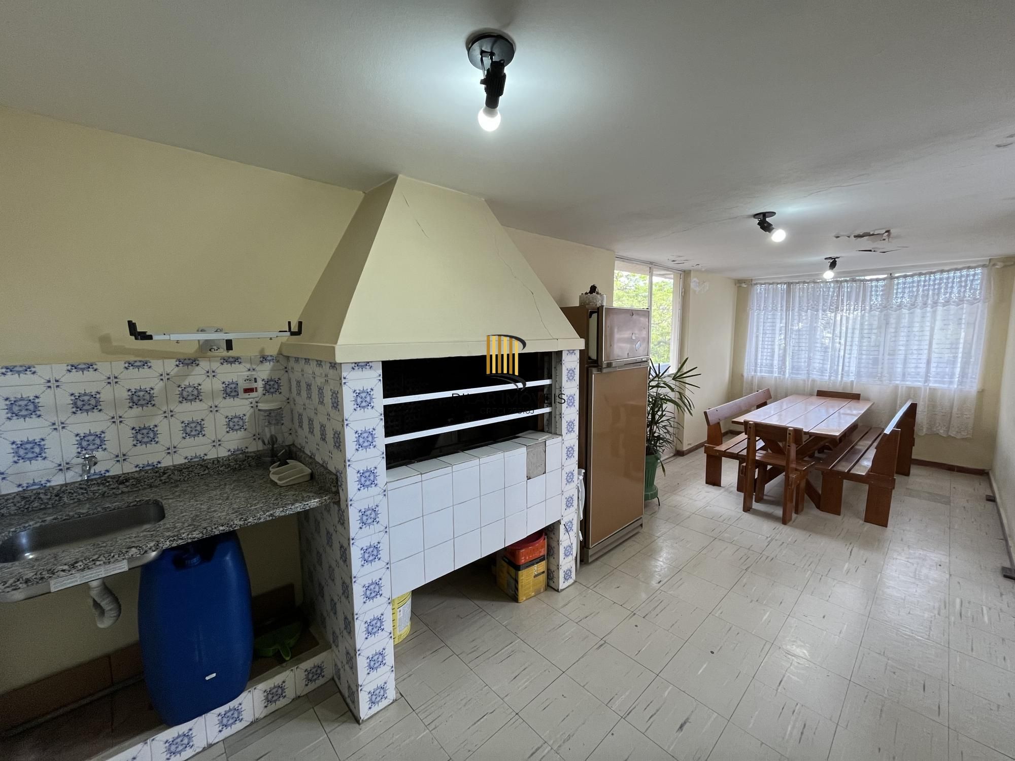 Apartamento de 3 quartos, suíte e 1 vaga de garagem no bairro Petrópolis em POA