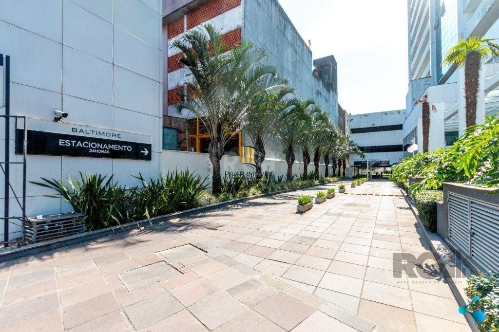 Sala comercial desocupada no edifício Baltimore, bairro Bom Fim em Porto Alegre.