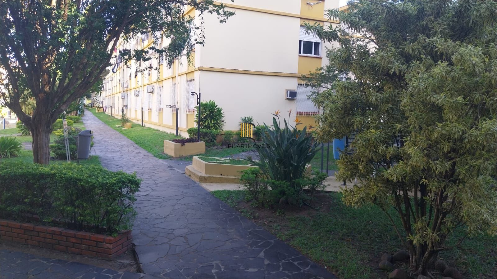 Apartamento térreo com 4 quartos e 1 vaga de garagem rotativa no Passo da Areia