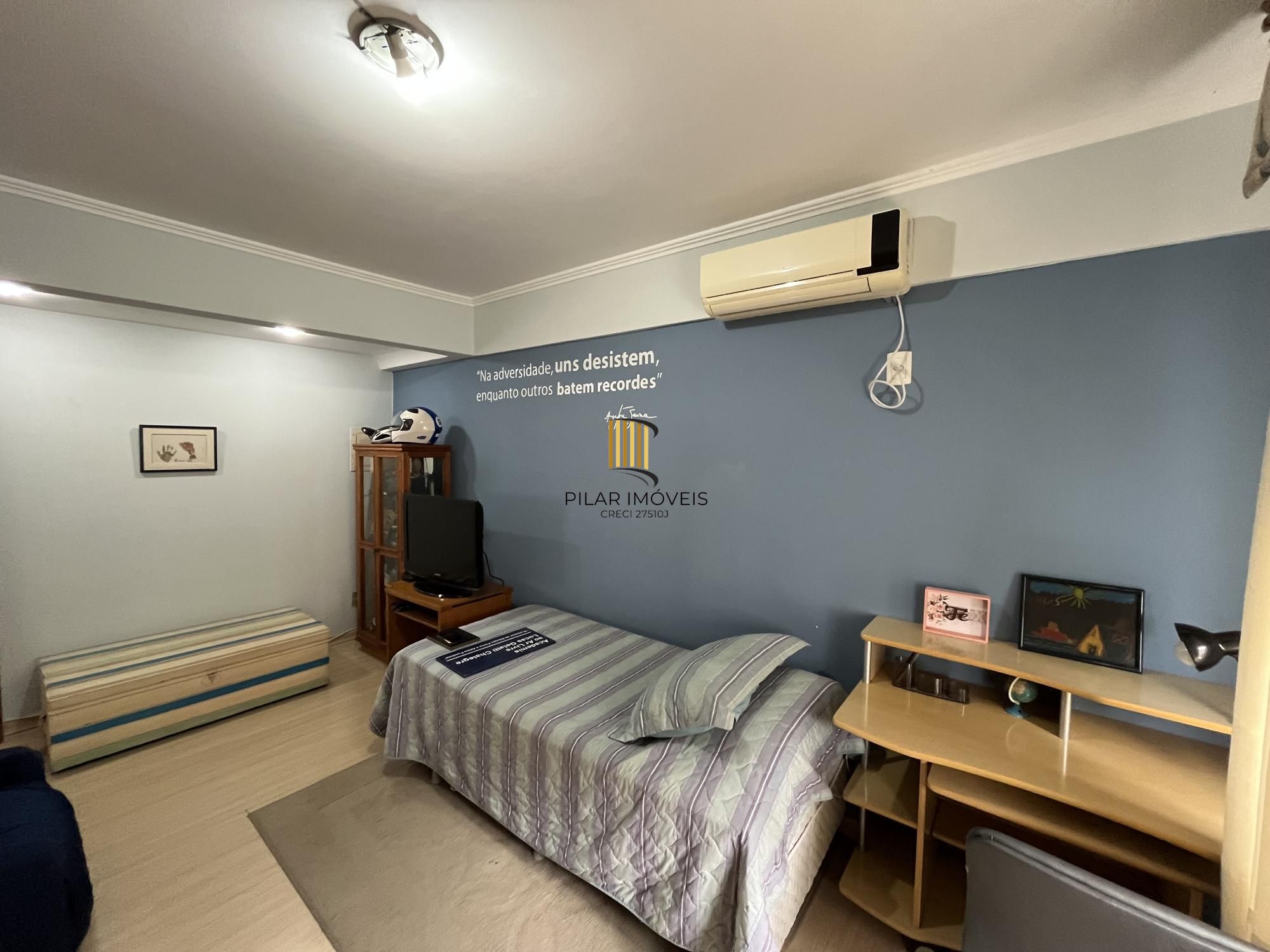 Apartamento de dois quartos com suíte no bairro Menino Deus em Porto Alegre