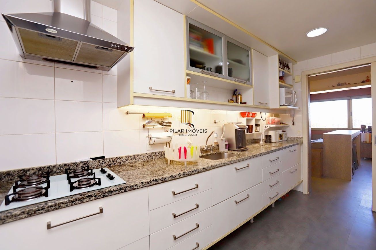 Excelente apartamento de 3 dormitórios sendo 1 suíte e 2 vagas no Higienópolis.